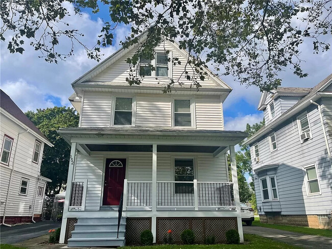 Building Photo - 152 Weldon St