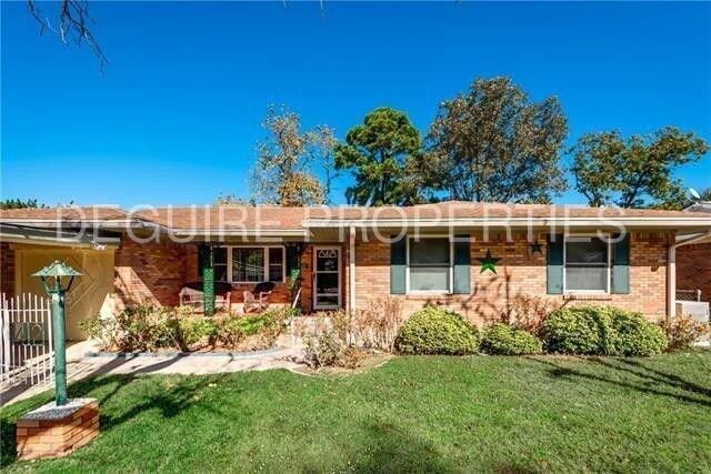 Building Photo - FANTASTIC SINGLE FAMILY HOME IN HURST -