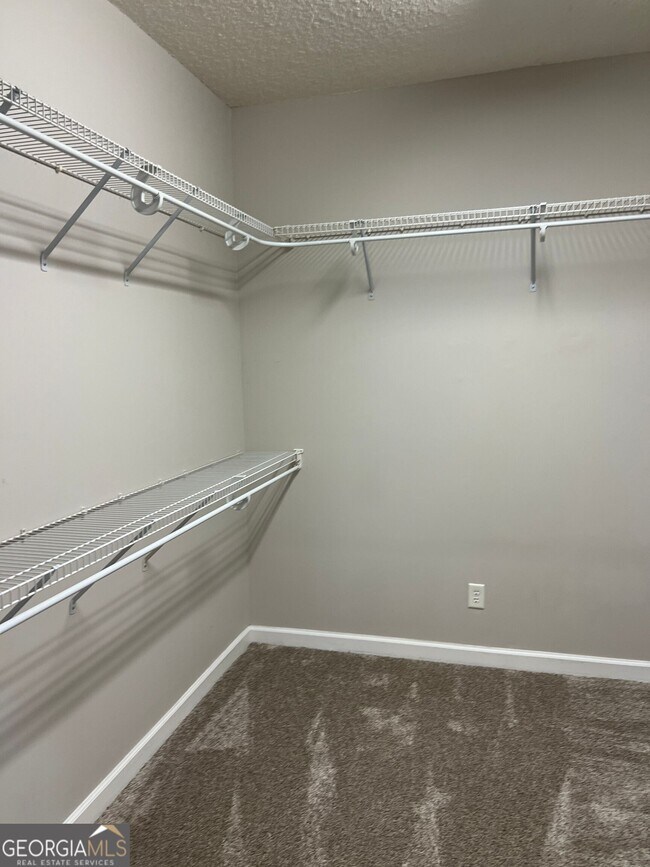 Foto del edificio - 120 Renee Dr