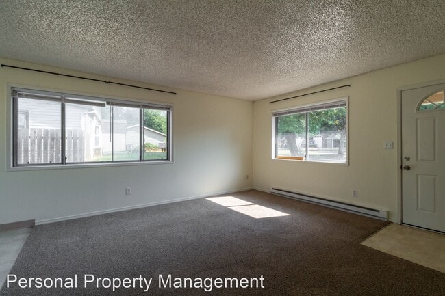 Building Photo - 3 br, 1 bath House - 845 12th St