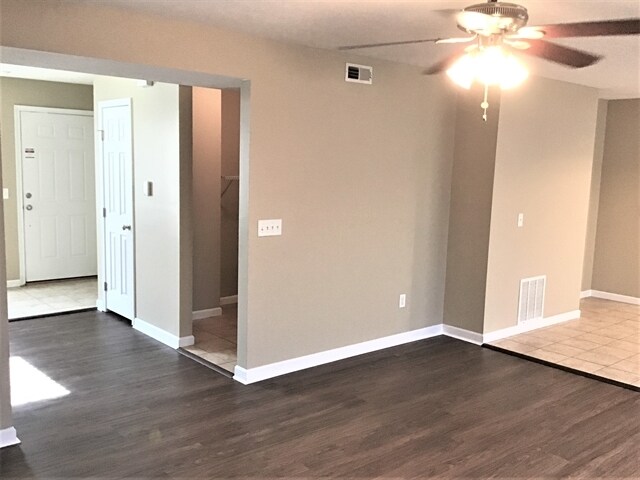 Building Photo - 5579 Shetland Court