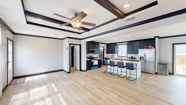 Building Photo - 822 Private Rd