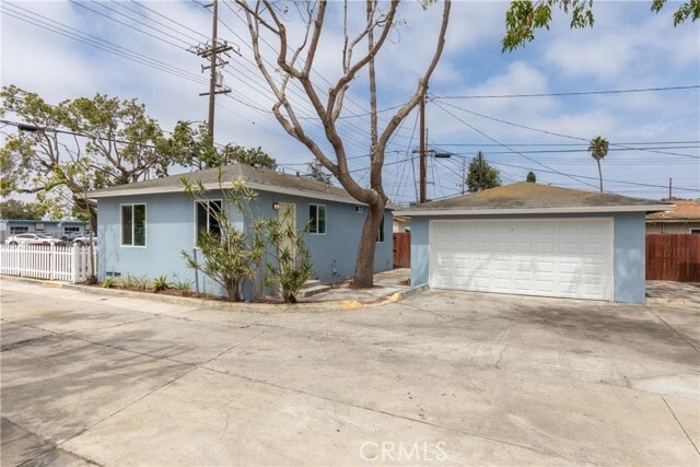 Foto del edificio - 2218 Placentia Ave