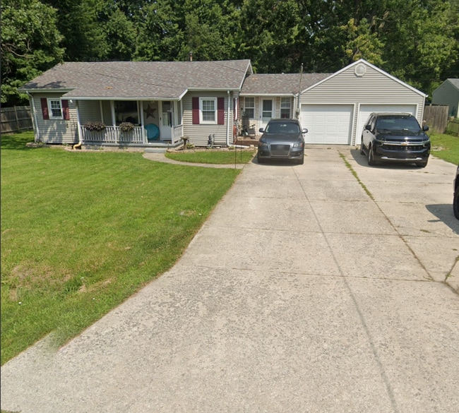 Building Photo - 6055 Bryan Rd