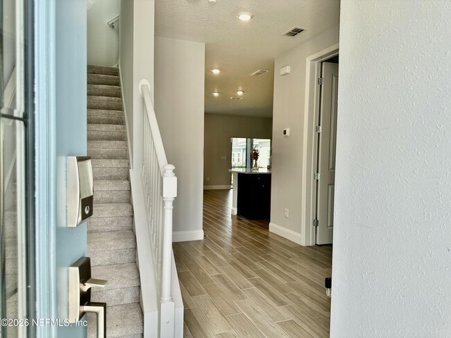 Foto del edificio - 124 Killarney Ave