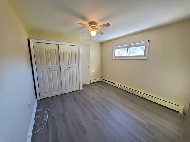 Building Photo - 615 Ridgewood Ave