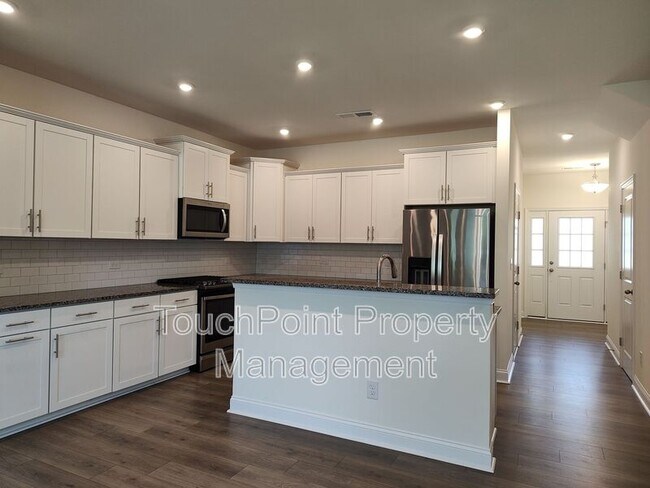 Foto del edificio - 1238 Pebble Grove Dr