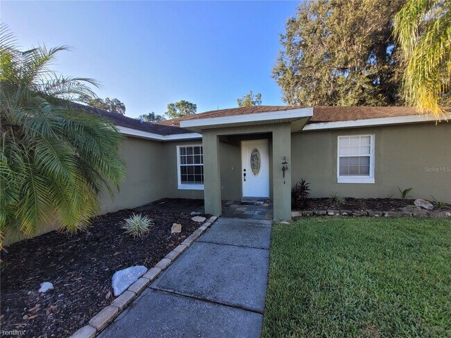 Building Photo - 4 br, 2 bath House - 1729 Oakwood Estates ...
