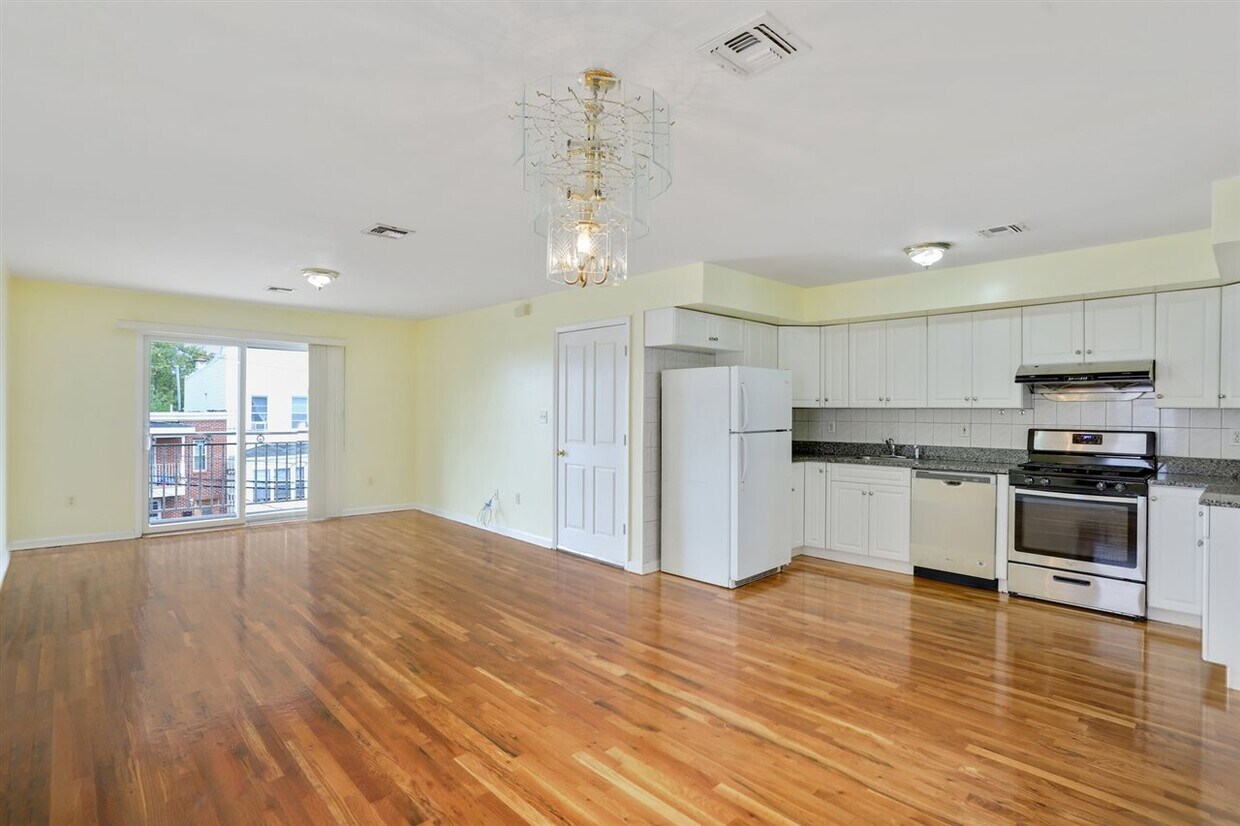 23 Cliff St, Jersey City, NJ 07306 House for Rent in Jersey City, NJ