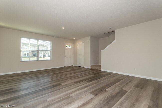 Foto del edificio - 578 Cherrywood Ln