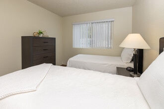 Guest Bedroom - Park On Virginia