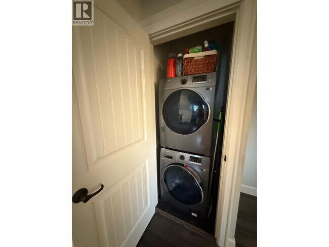 Photo du bâtiment - 3311 W 12th Ave