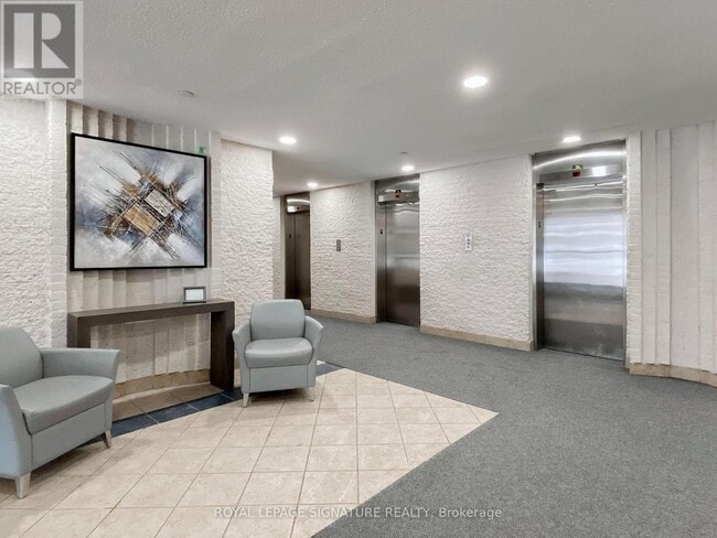 Photo du bâtiment - 1360 York Mills Rd