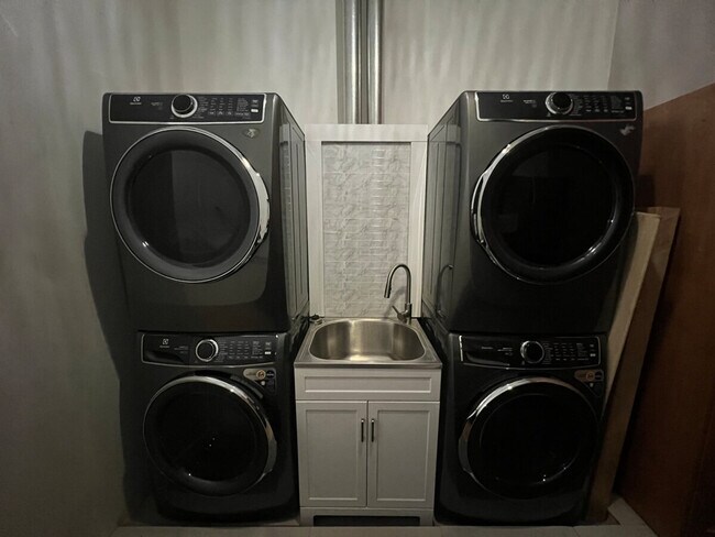 Photo du bâtiment - 501 2 Avenue-SI ID1386640P