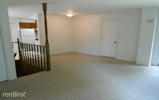 Foto del edificio - 2409 Golden Shore Dr