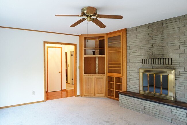 Foto del edificio - 3 bed 2 bath Single Family Home for Rent in Grants Pass