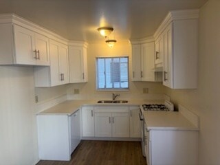 Foto del edificio - 3125 Montrose Ave