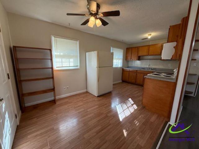 Building Photo - 318 Bruce St