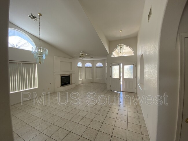 Foto del edificio - 3300 Ridge View Ave