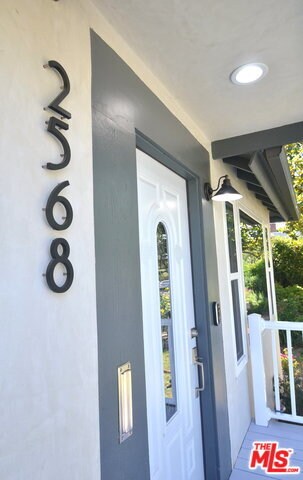 Building Photo - 2568 Midvale Ave