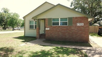 Building Photo - 1701 West St