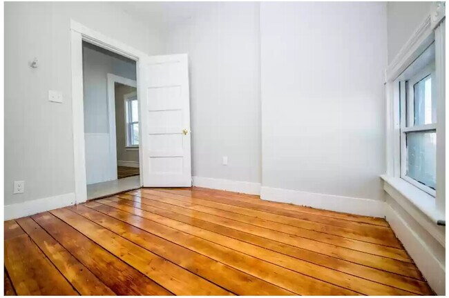 Foto del edificio - 128 Cambridge St