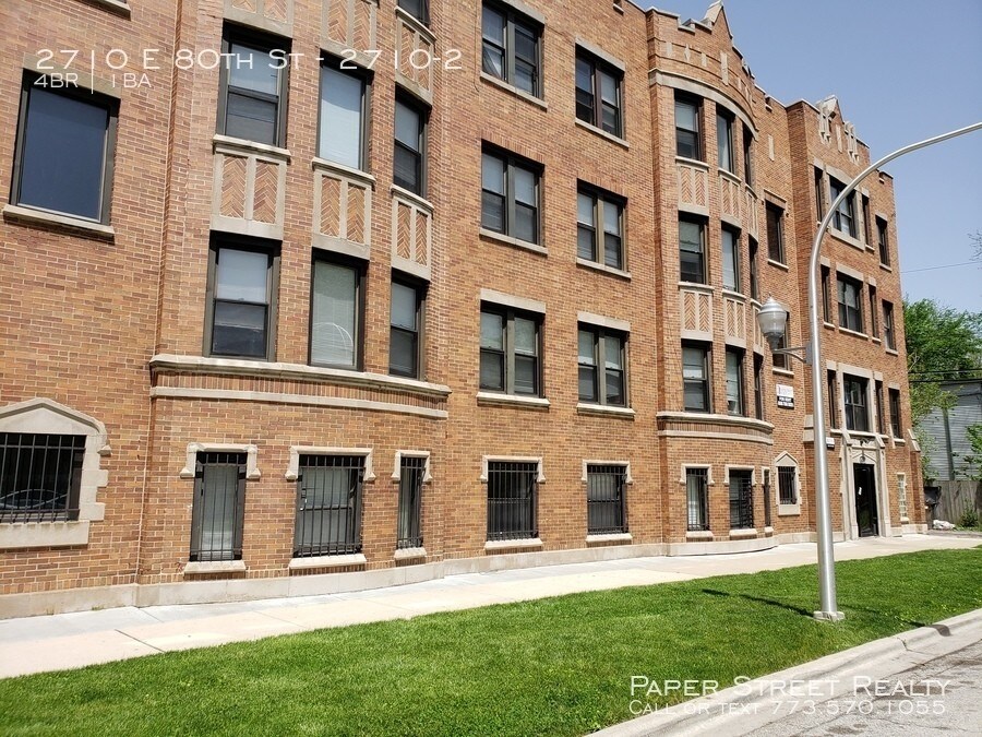 Foto principal - 2710 E 80th St