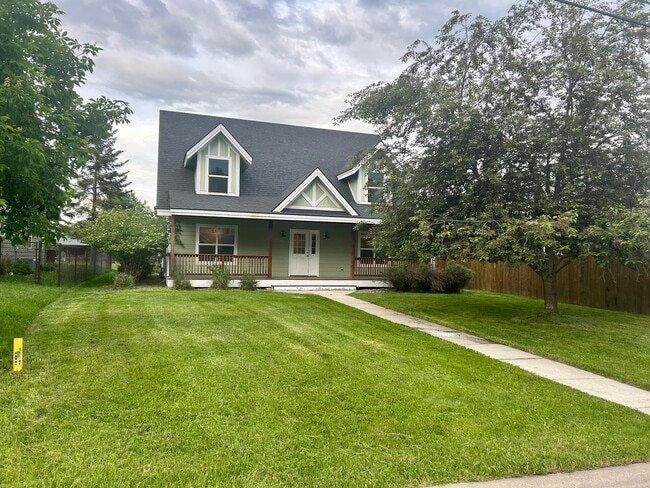 Building Photo - 123 Aspen Grv Ct
