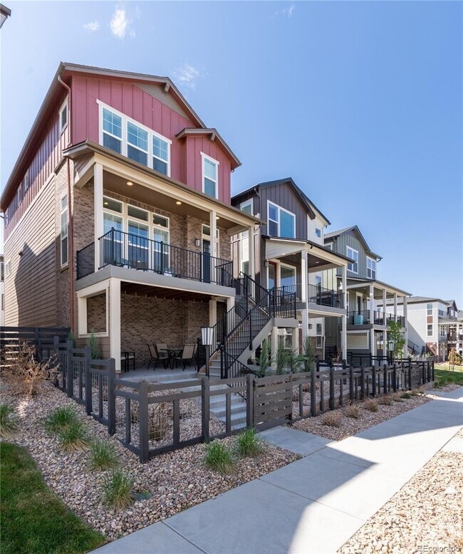Building Photo - 8924 Delacorte St