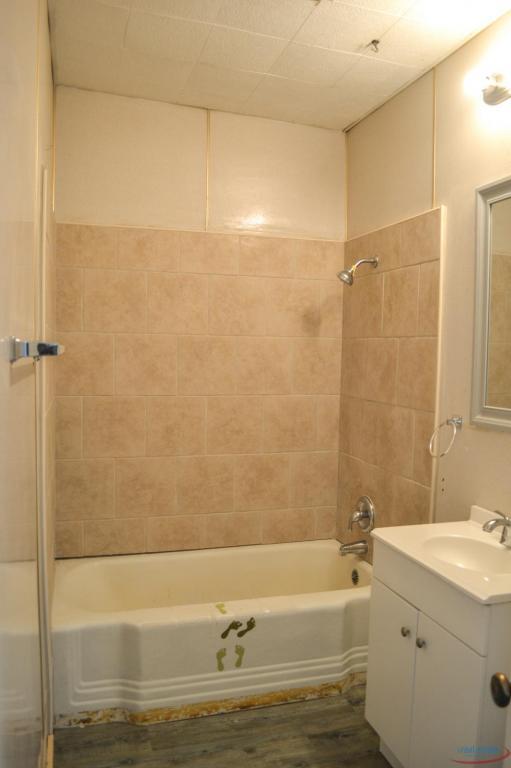 Primary Photo - 340 Toomey St