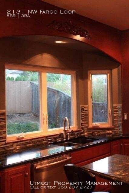 Building Photo - 5 bedroom in Camas WA 98607