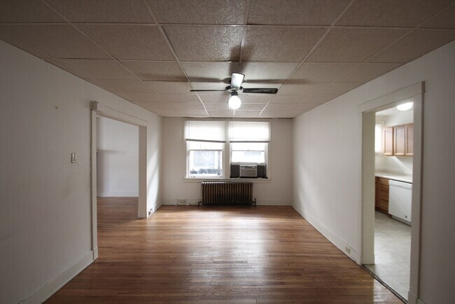 Building Photo - 305 S Trenton Ave