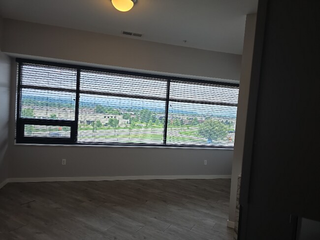 Building Photo - 161 Concord Exchange N