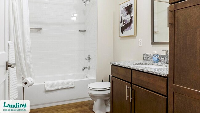 Foto del edificio - 9906 Runway Dr