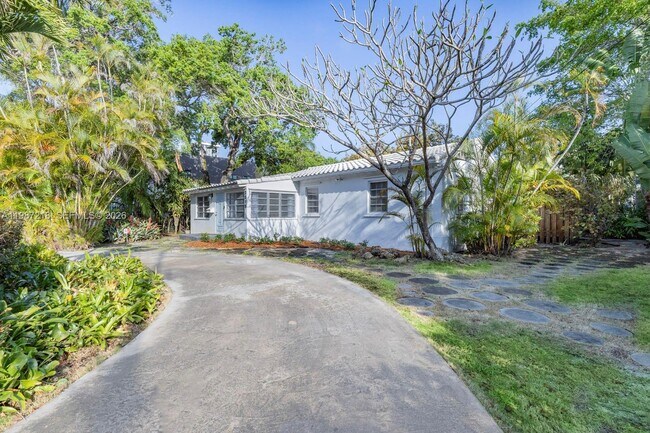 Foto del edificio - 2515 Overbrook St