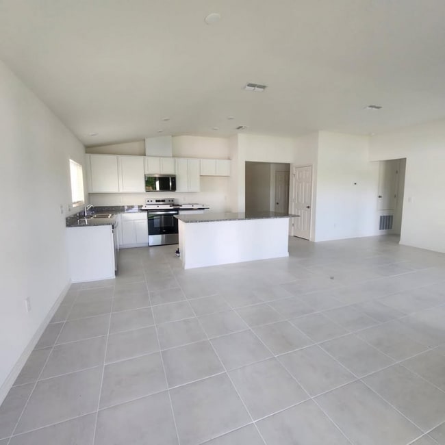 Photo - 9286 Sandy Bluffs Circle House