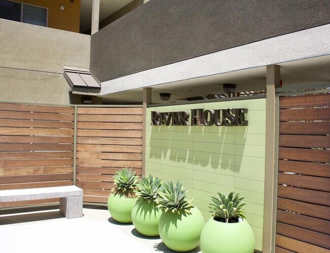 Foto del edificio - 2970 Ripple Pl