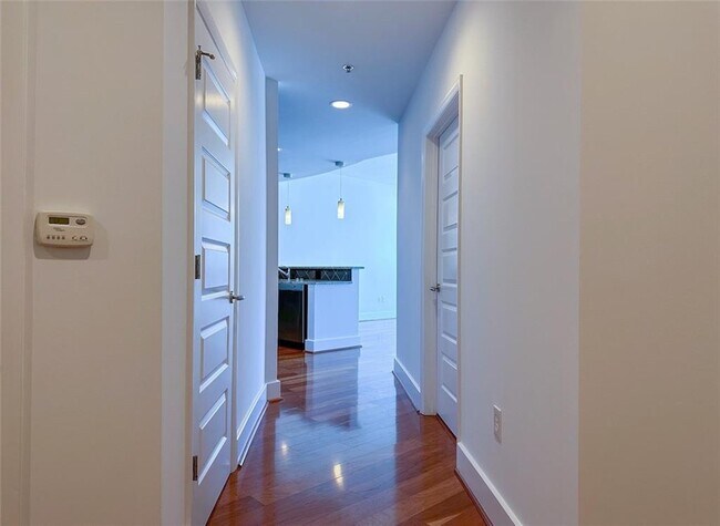 Building Photo - 1080 Peachtree St NE