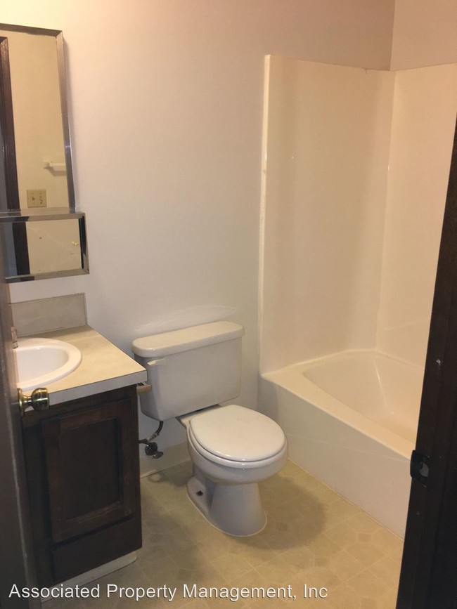 Foto del edificio - 2 br, 2 bath House - 2437 SE 53rd Ave