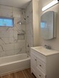 Foto principal - 467 Crescent St