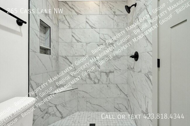 Foto del edificio - 265 Cass Ln NW