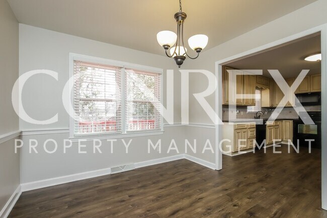 Building Photo - 449 Mendenhall Dr