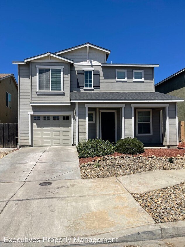 3 br, 2.5 bath House 4355 Anderson Way House Rental in Merced, CA