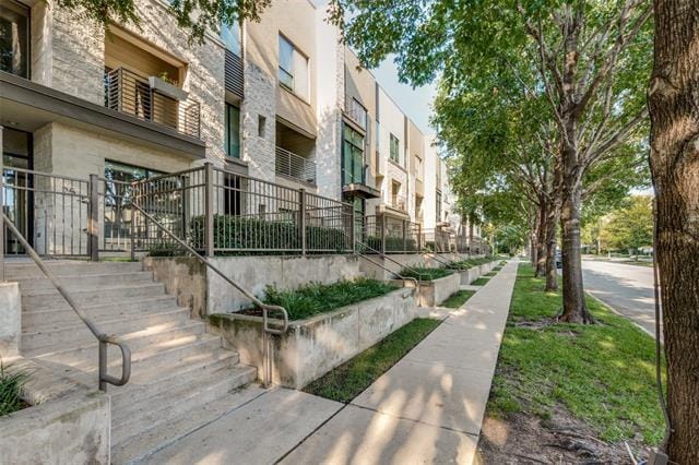 Foto principal - 4111 Newton Ave