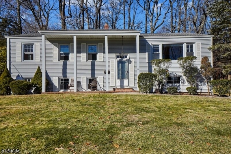 Primary Photo - 28 Cliffside Dr