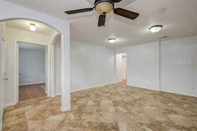 Foto del edificio - 811 W 7th St