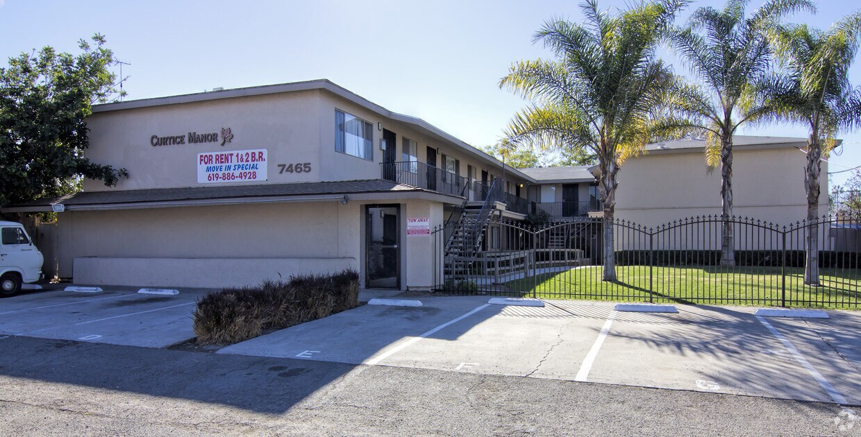 Primary Photo - Pacific Daytona Apartments