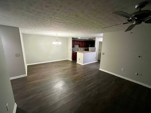 Foto del edificio - Crestmont 104