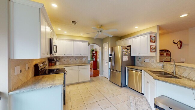 Building Photo - 3bdrm/2bth convenient to everything in Prattville