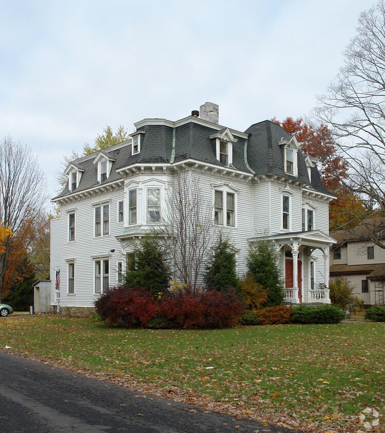 142 Moore Ave, Chatham, NY 12037 Apartments in Chatham, NY